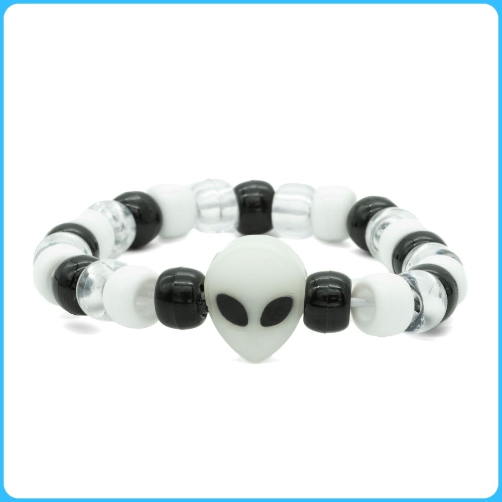 Glow-In-The-Dark Alien Ring & Kandi Bracelet - 2/Pack